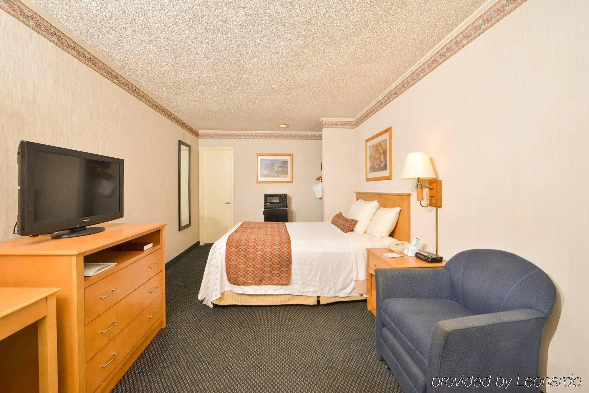 Days Inn By Wyndham Jefferson Εξωτερικό φωτογραφία